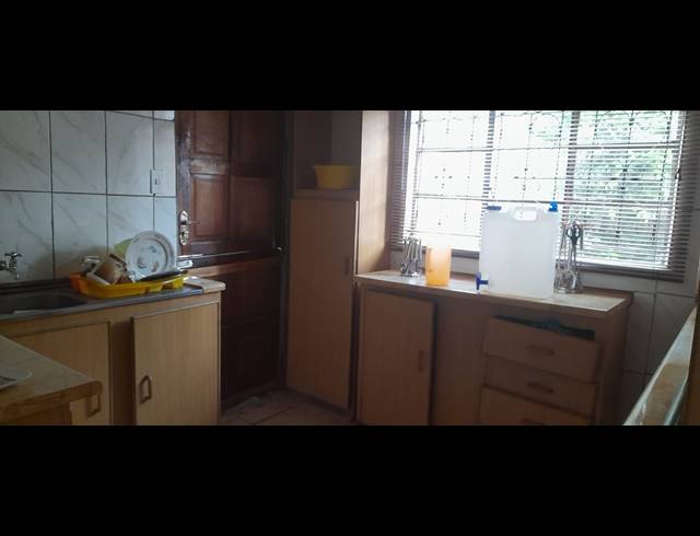 3 BEDROOM HOUSE FOR SALE IN SESHEGO A